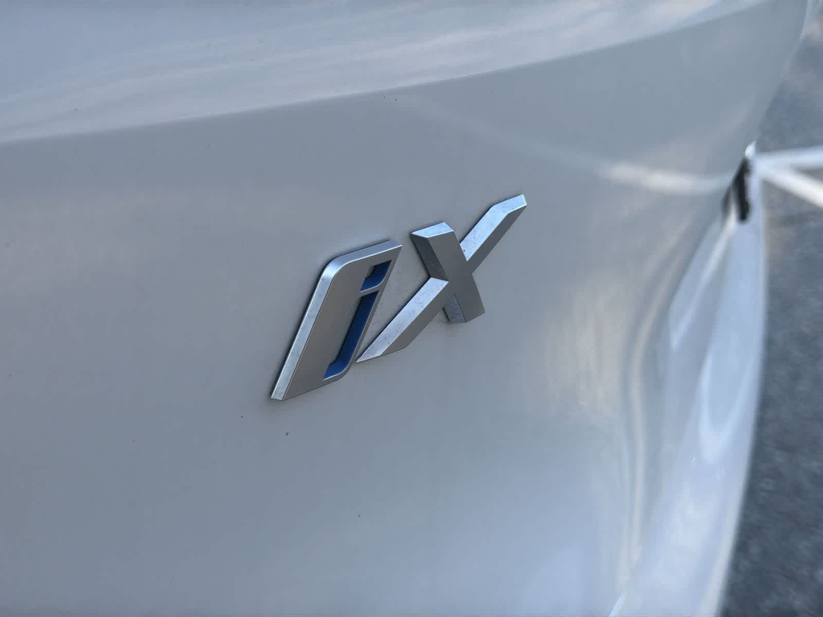 Thumbnail: 2025 BMW iX - 15