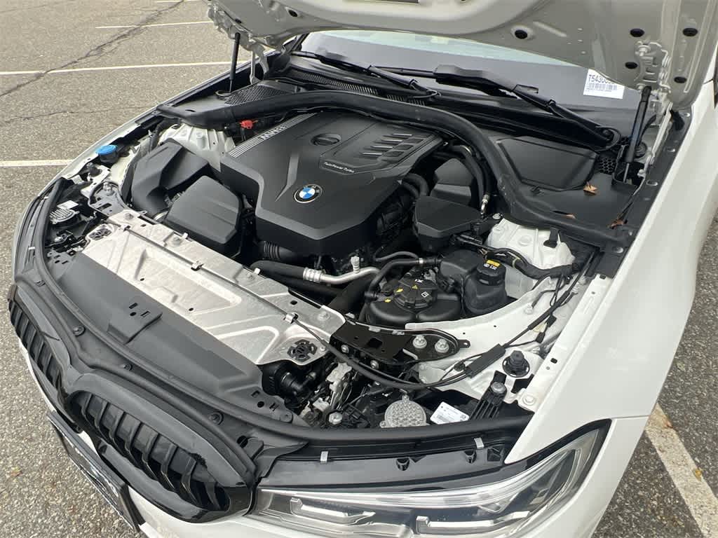 Thumbnail: 2022 BMW 3 Series - 17