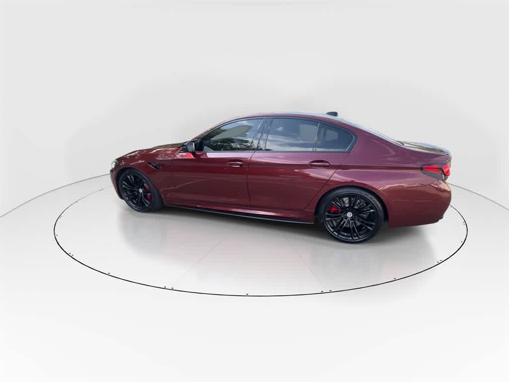 Thumbnail: 2022 BMW M5 - 6