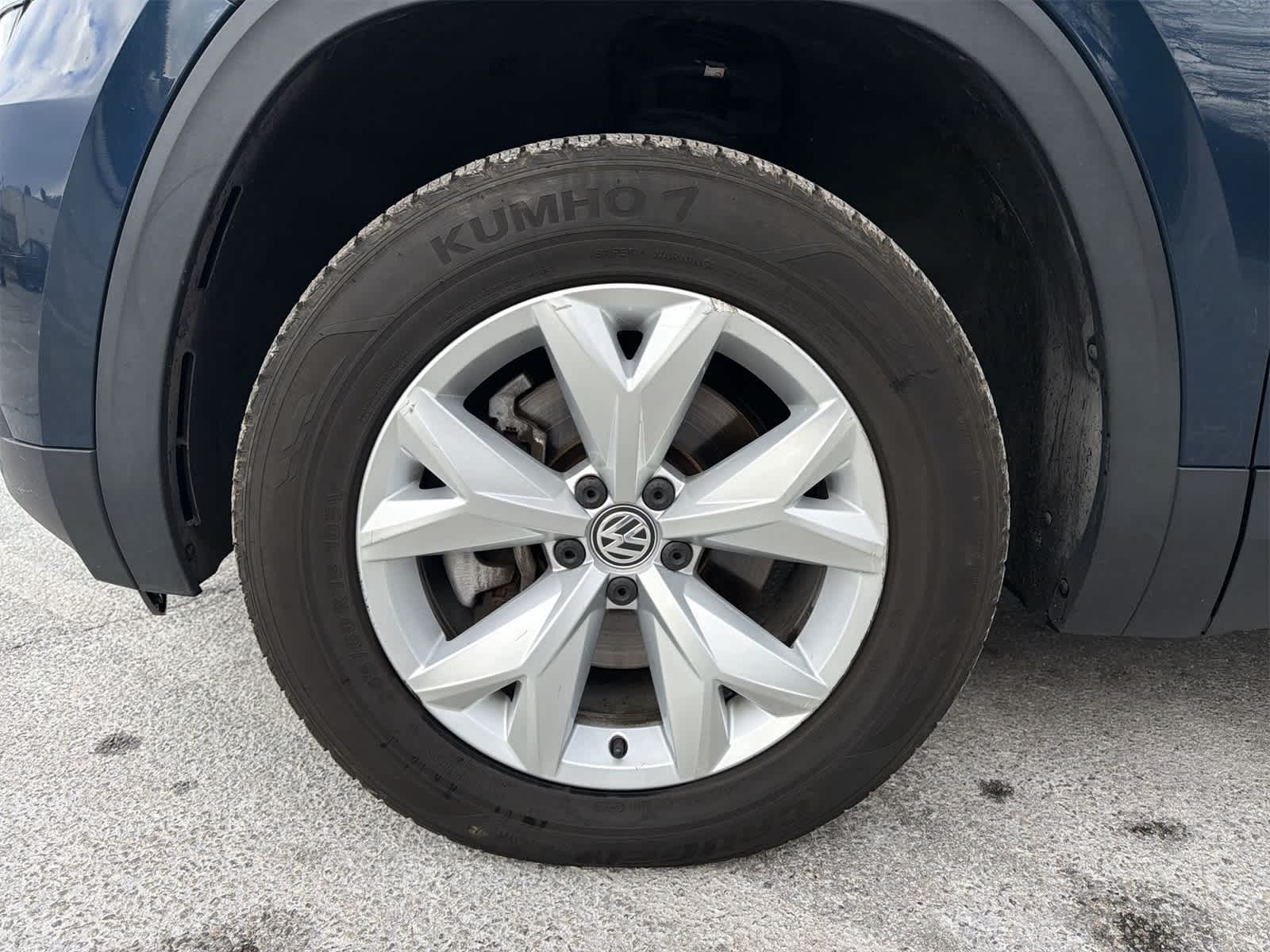 Thumbnail: 2019 Volkswagen Atlas - 16