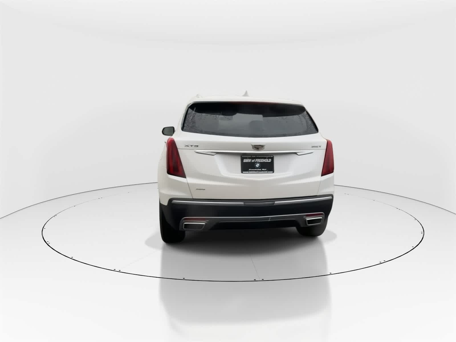Thumbnail: 2022 Cadillac XT5 - 8
