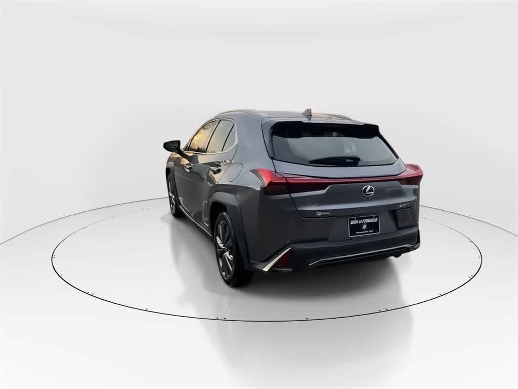 Thumbnail: 2020 Lexus UX - 8