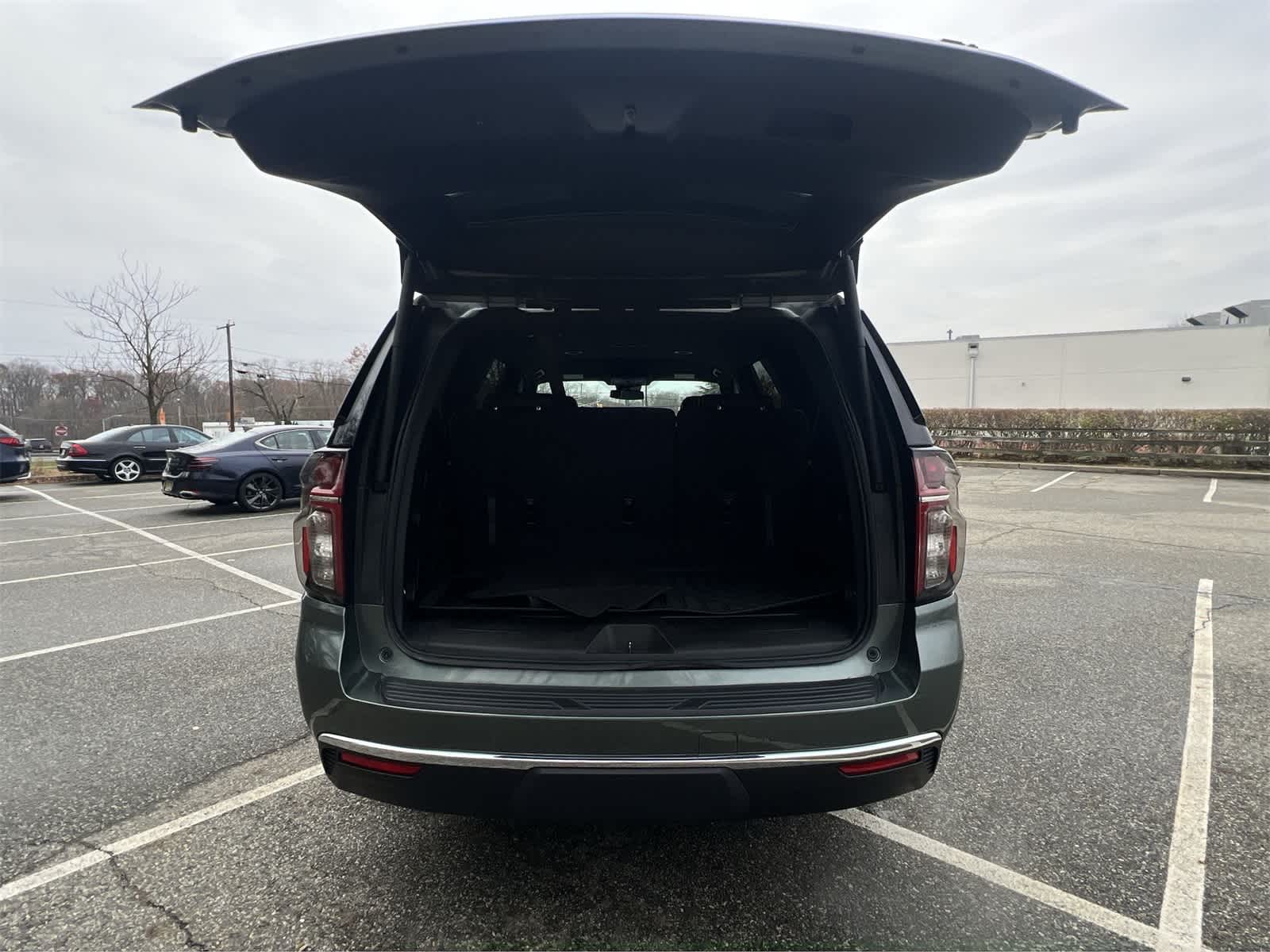 Thumbnail: 2023 Chevrolet Tahoe - 27