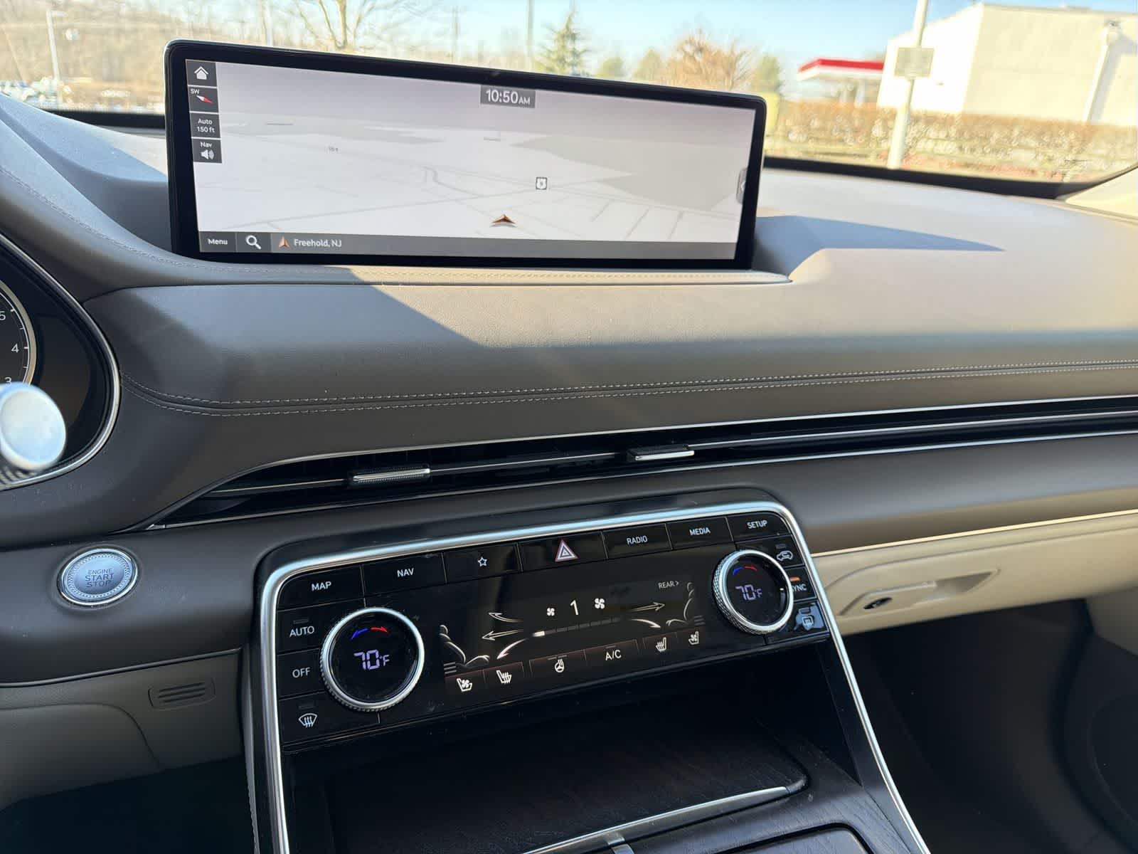 Thumbnail: 2023 Genesis GV80 - 24