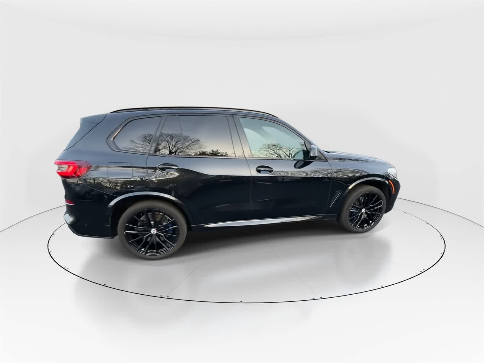 2023 Bmw X5 M50i photo 2