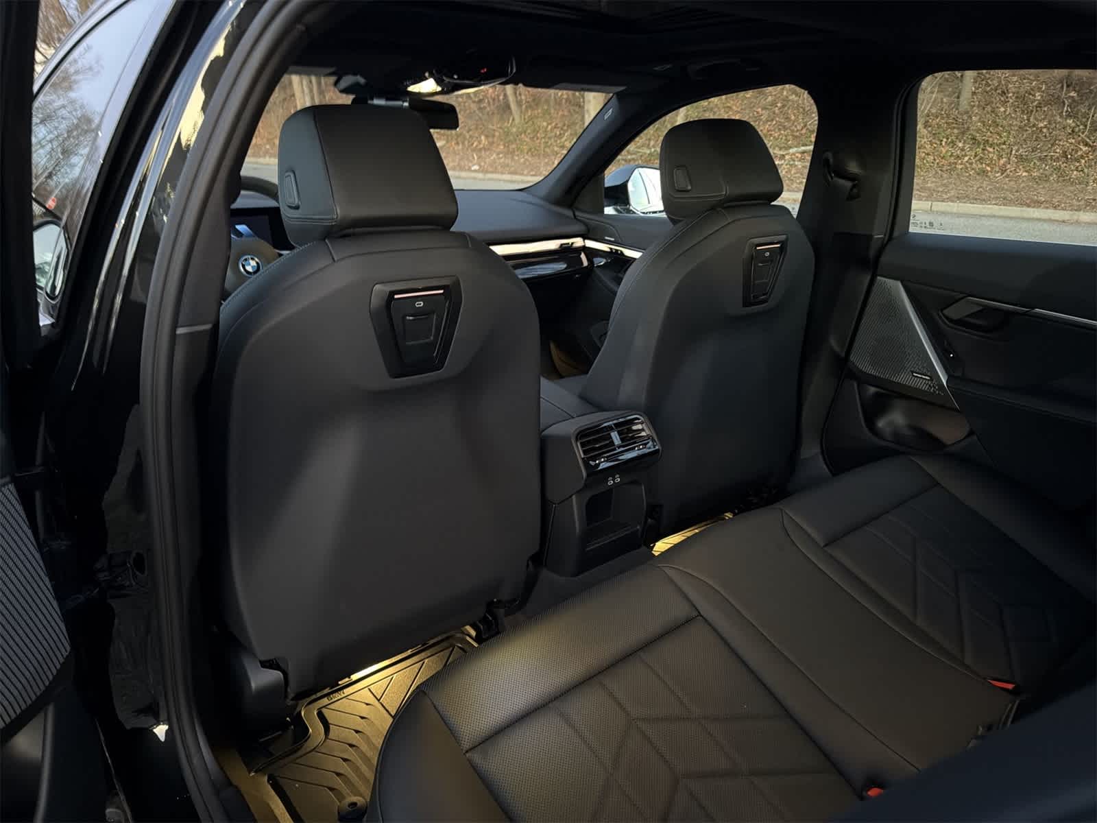 Thumbnail: 2025 BMW i5 - 20