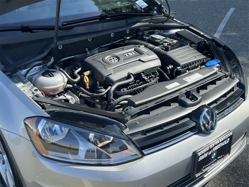 Thumbnail: 2017 Volkswagen Golf - 17
