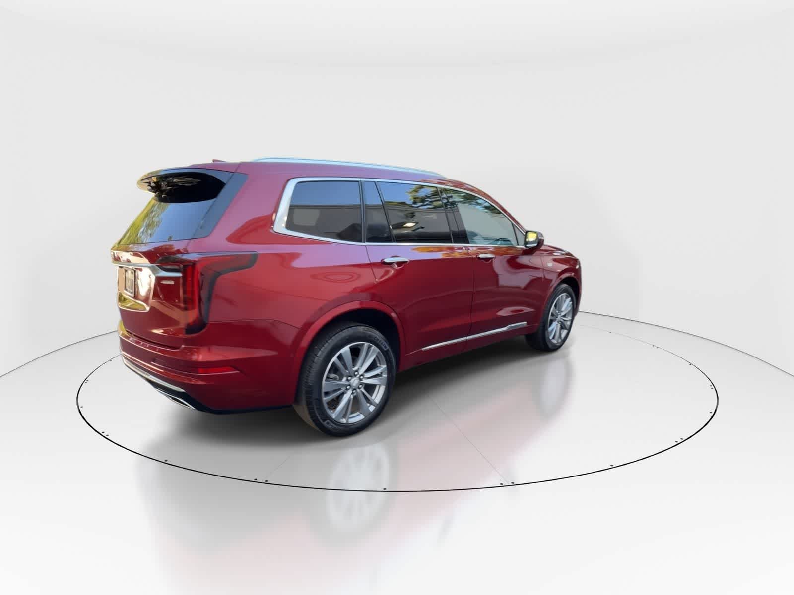 Thumbnail: 2023 Cadillac XT6 - 7