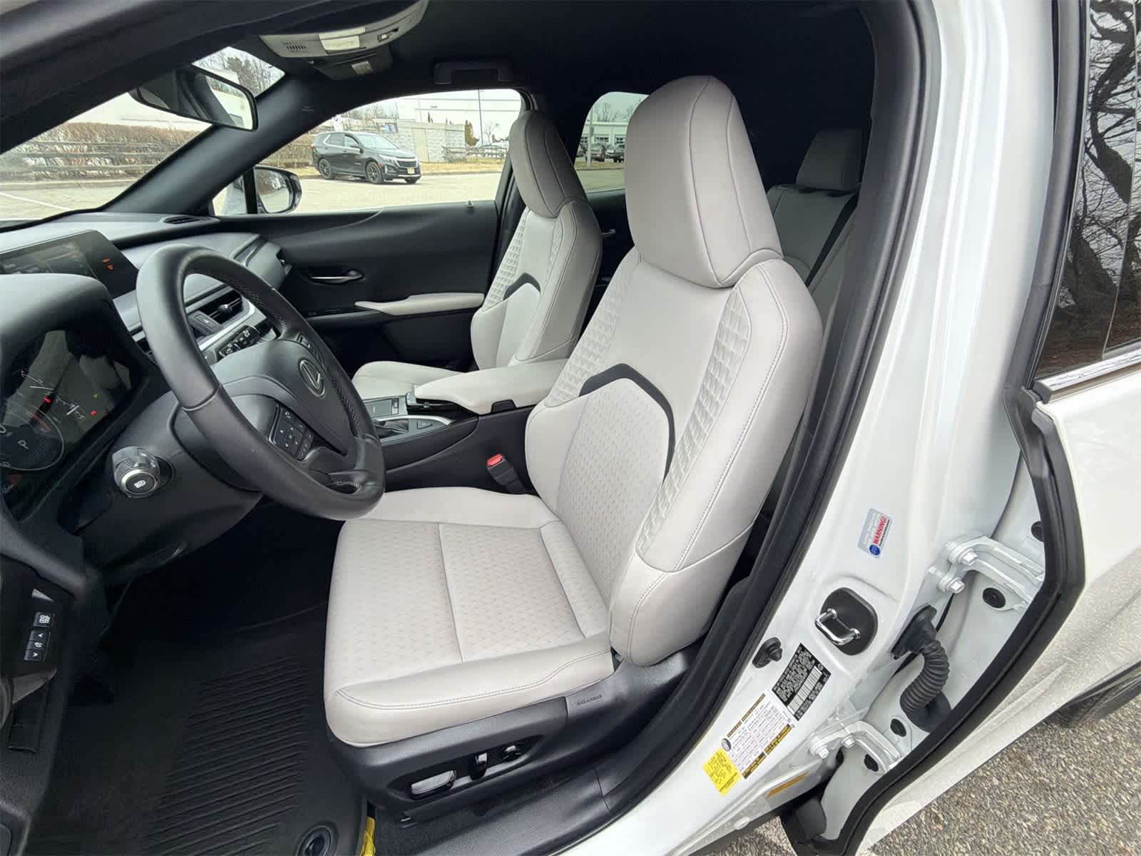 Thumbnail: 2021 Lexus UX - 19