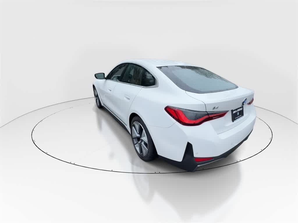 Thumbnail: 2025 BMW i4 - 9