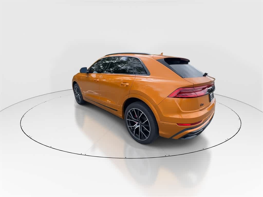 Thumbnail: 2022 Audi Q8 - 6