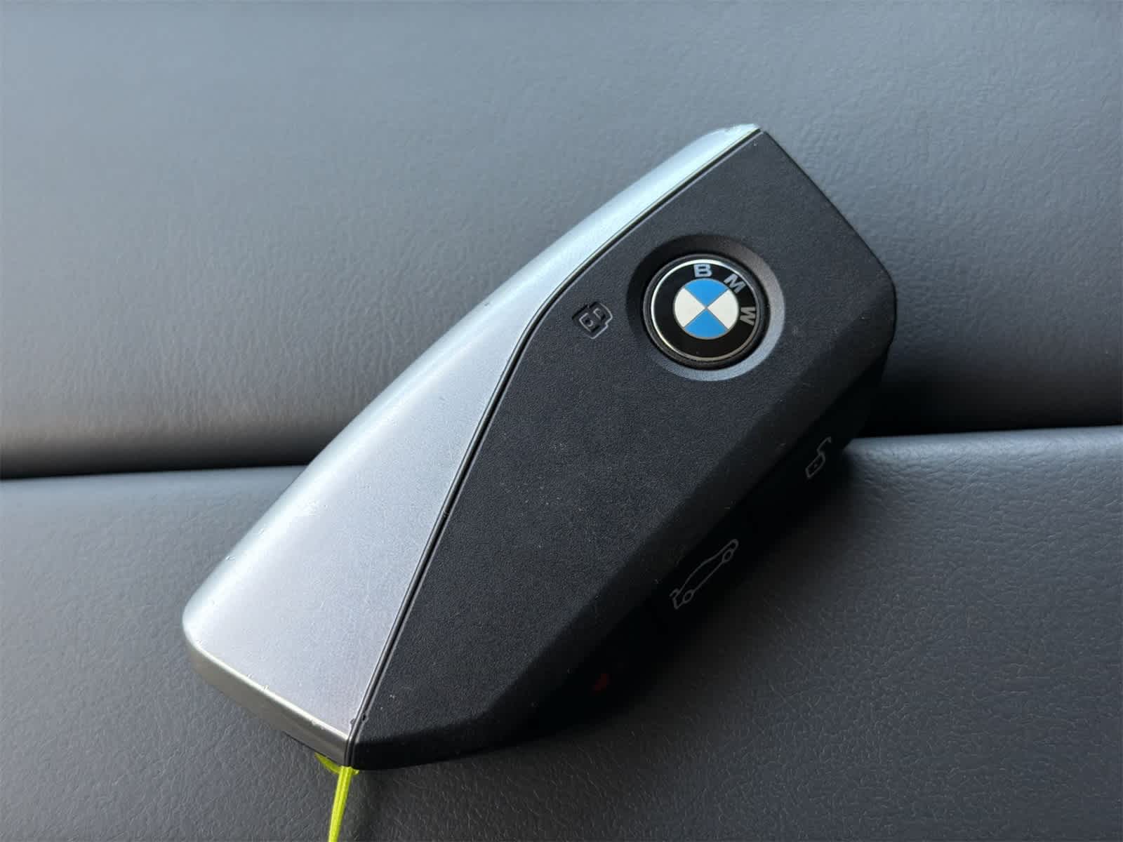 Thumbnail: 2026 BMW iX - 27