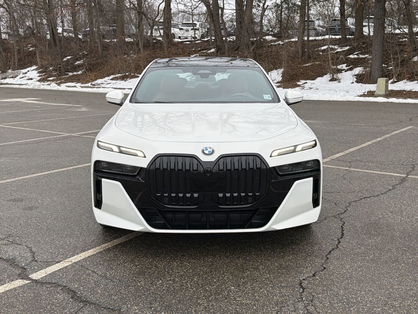 Thumbnail: 2023 BMW 7 Series - 14