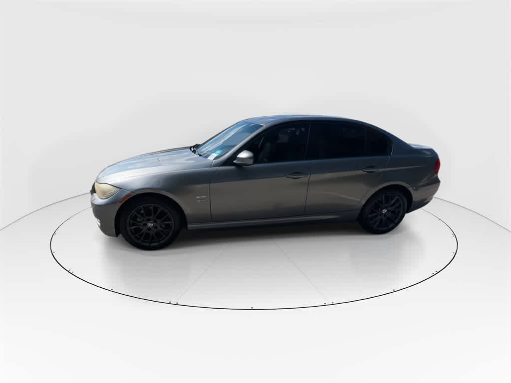Thumbnail: 2011 BMW 3 Series - 5