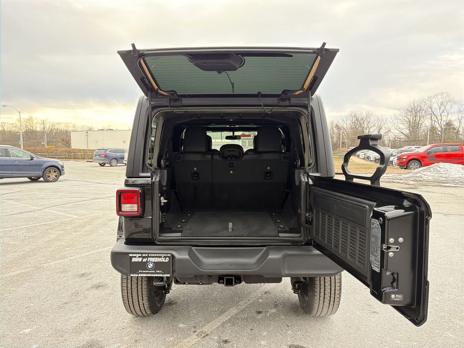 Thumbnail: 2023 Jeep Wrangler - 27