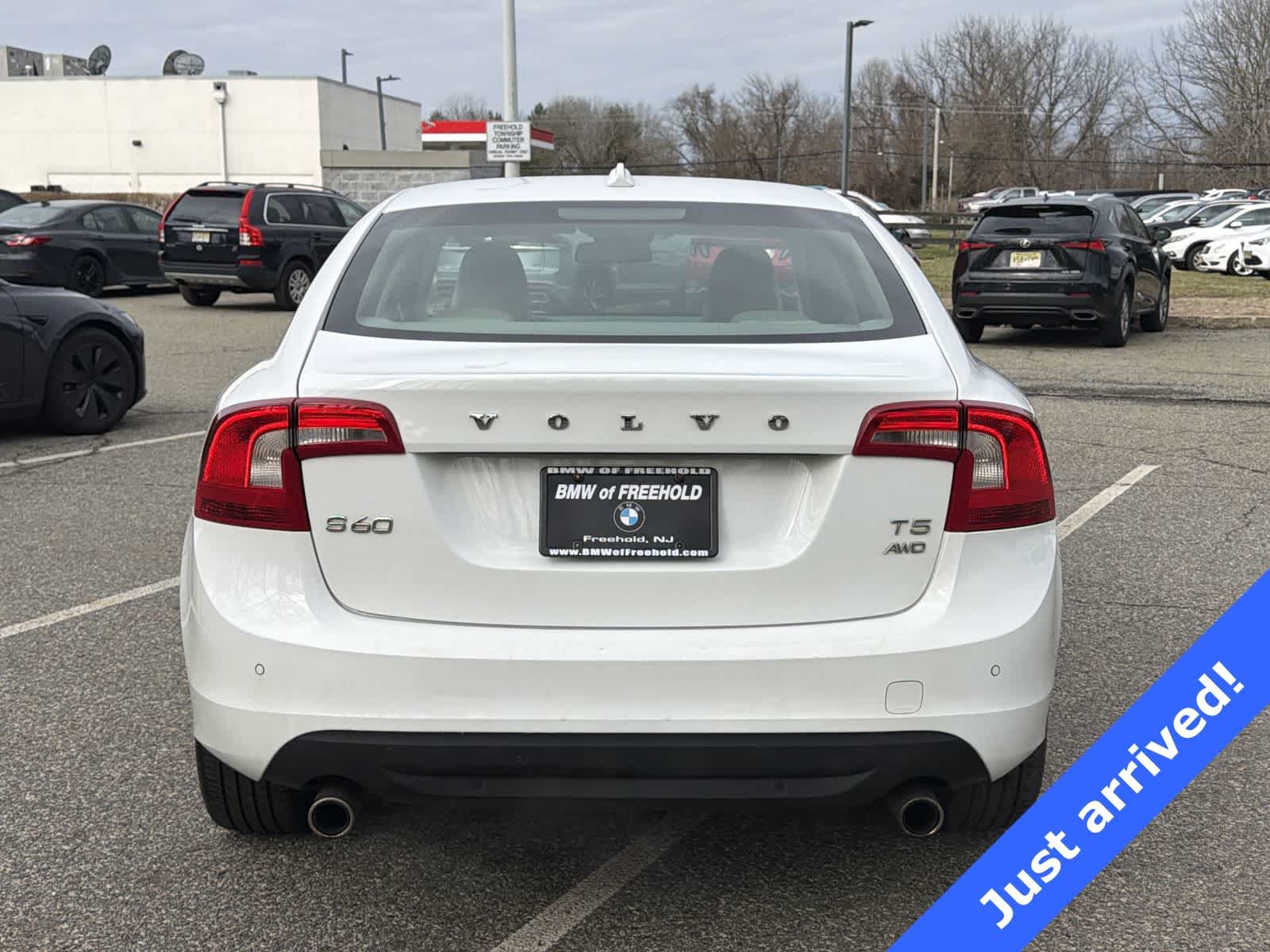 Thumbnail: 2013 Volvo S60 - 13