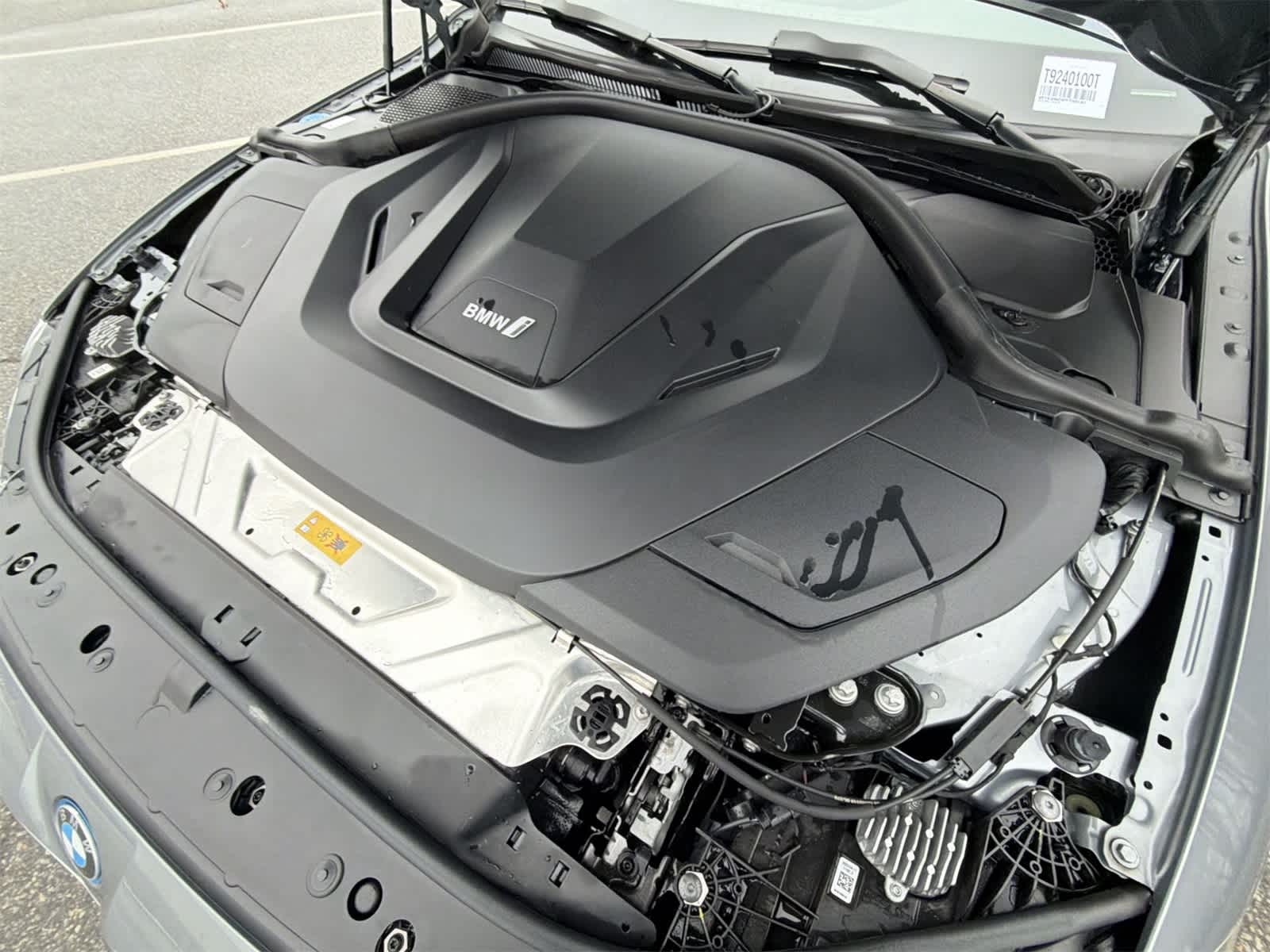 Thumbnail: 2023 BMW i4 - 17