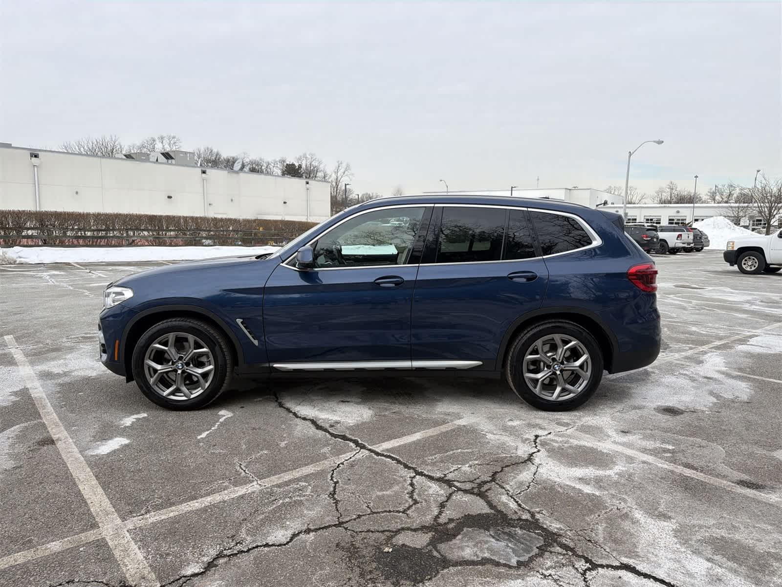 Thumbnail: 2021 BMW X3 - 11