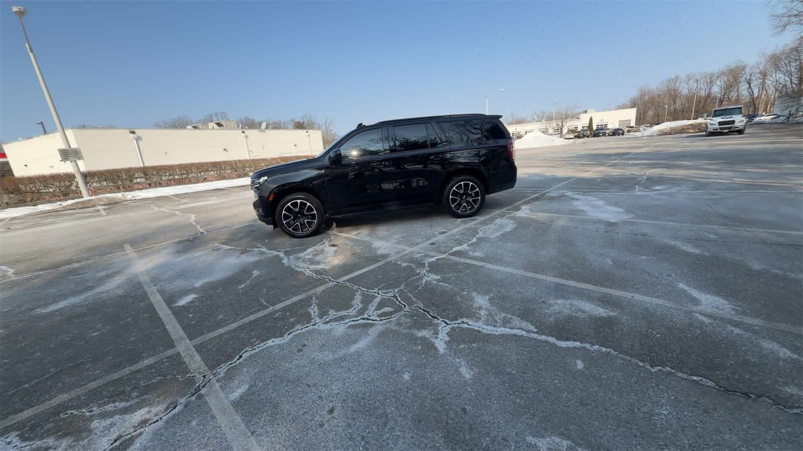 Thumbnail: 2021 Chevrolet Tahoe - 6