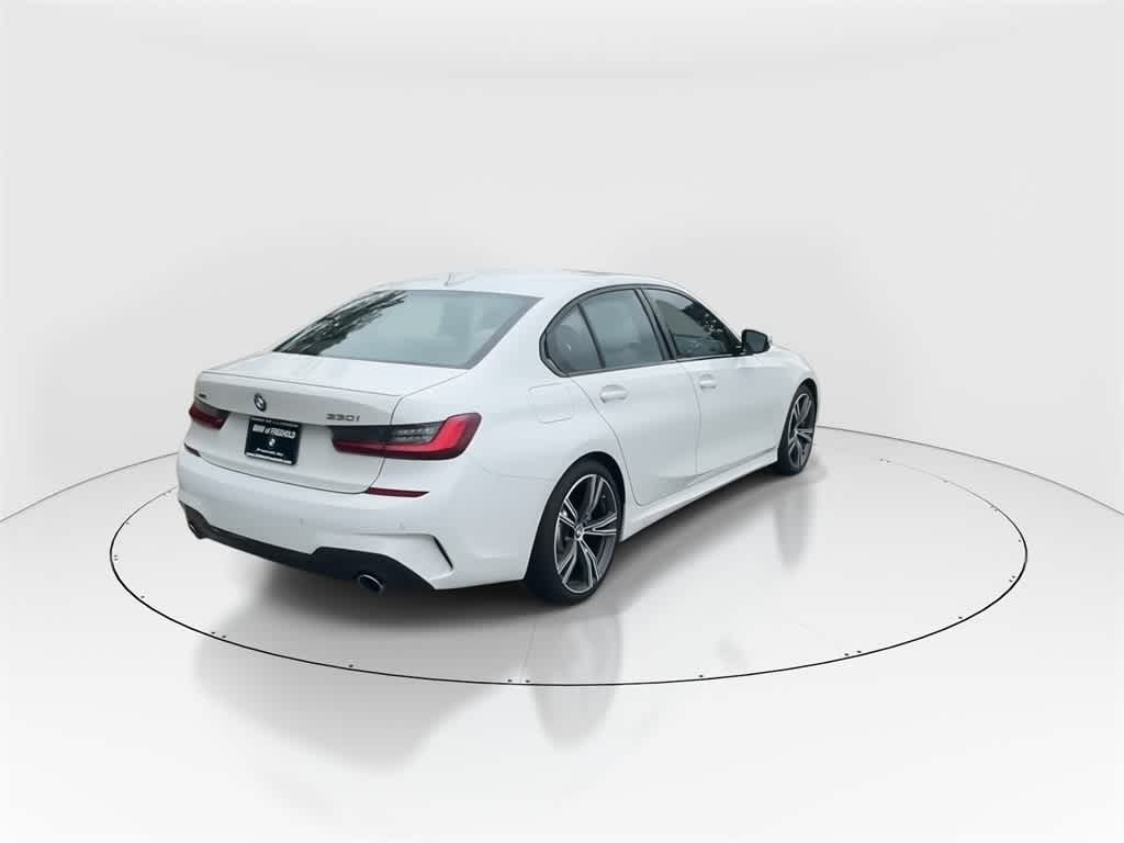 Thumbnail: 2022 BMW 3 Series - 9