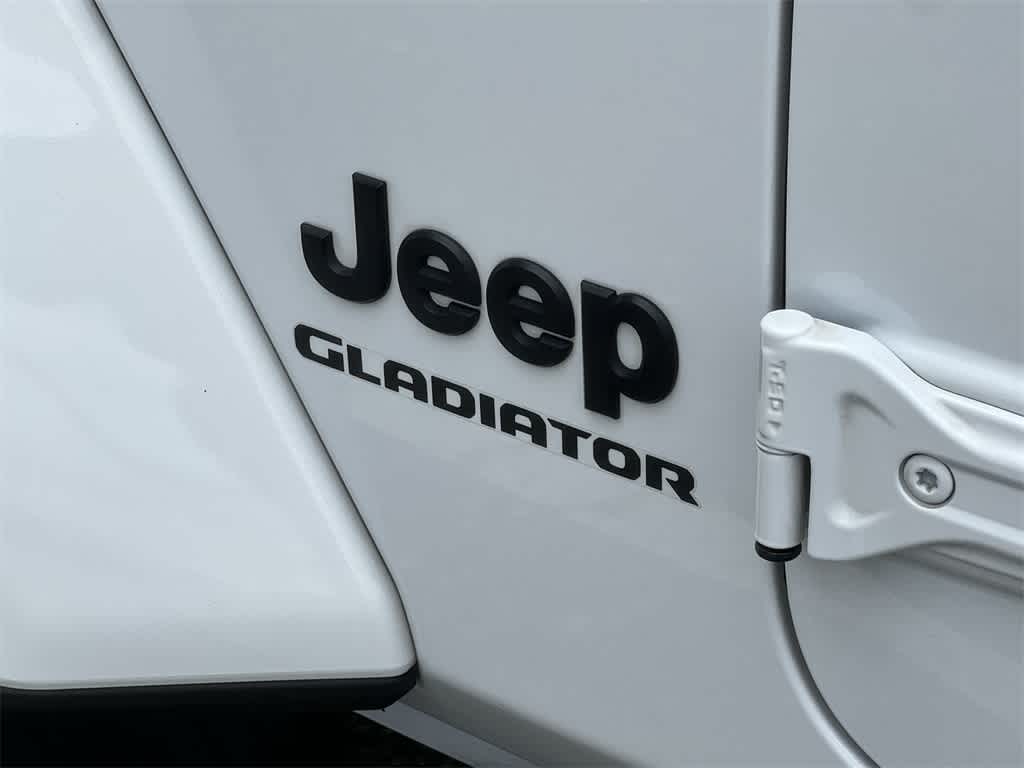 Thumbnail: 2021 Jeep Gladiator - 15