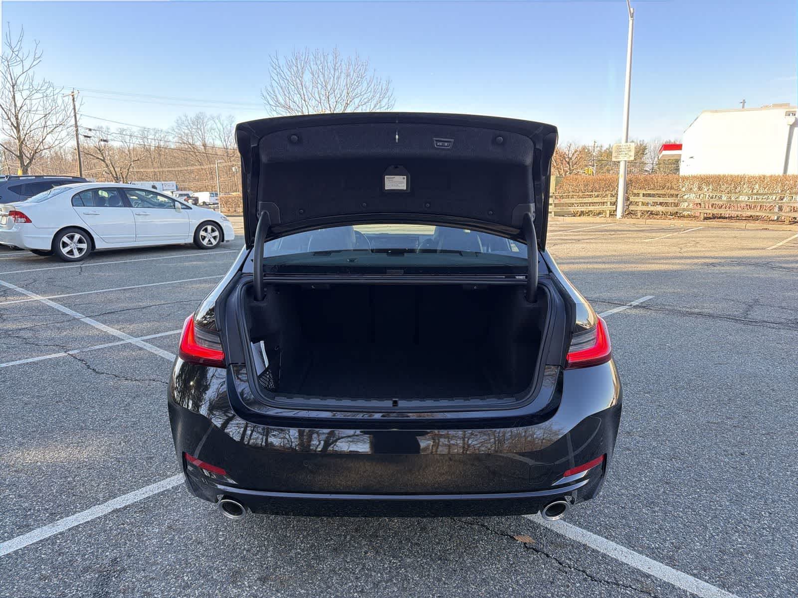 Thumbnail: 2025 BMW 3 Series - 27