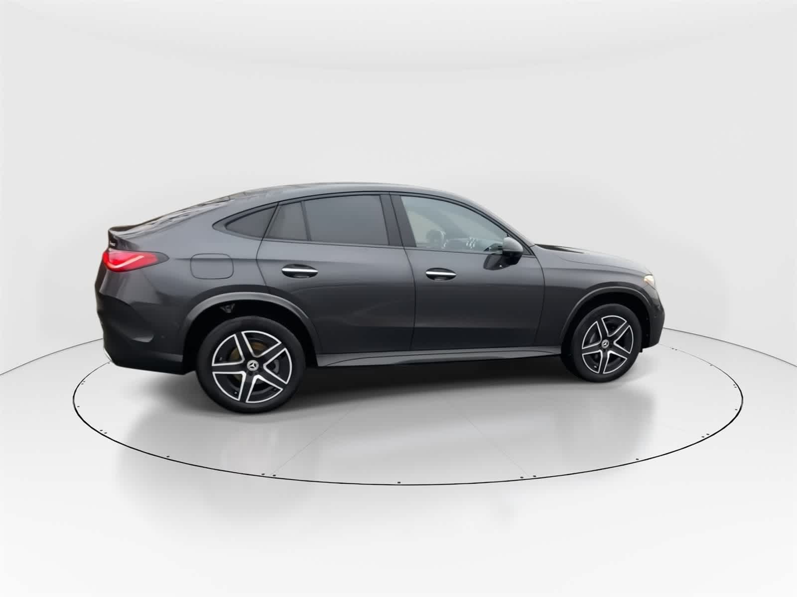 Thumbnail: 2025 Mercedes-Benz GLC - 2