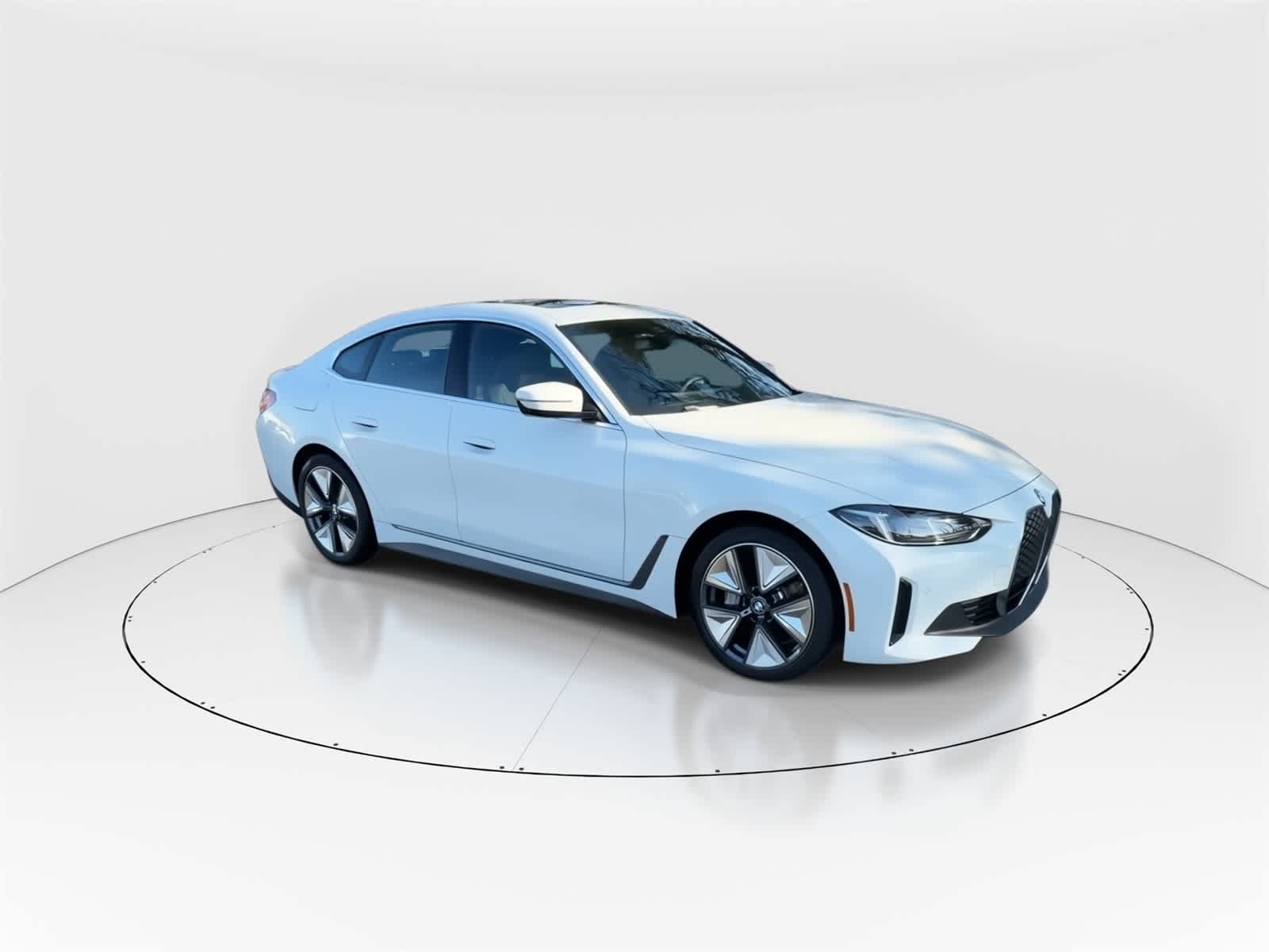 Thumbnail: 2025 BMW i4 - 3