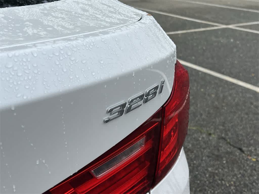 Thumbnail: 2015 BMW 3 Series - 15