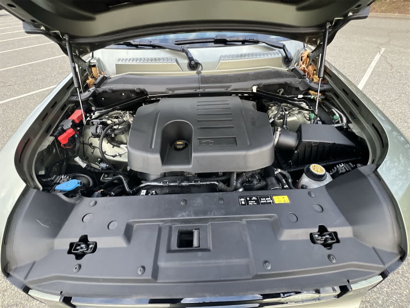 Thumbnail: 2024 Land Rover Defender - 17