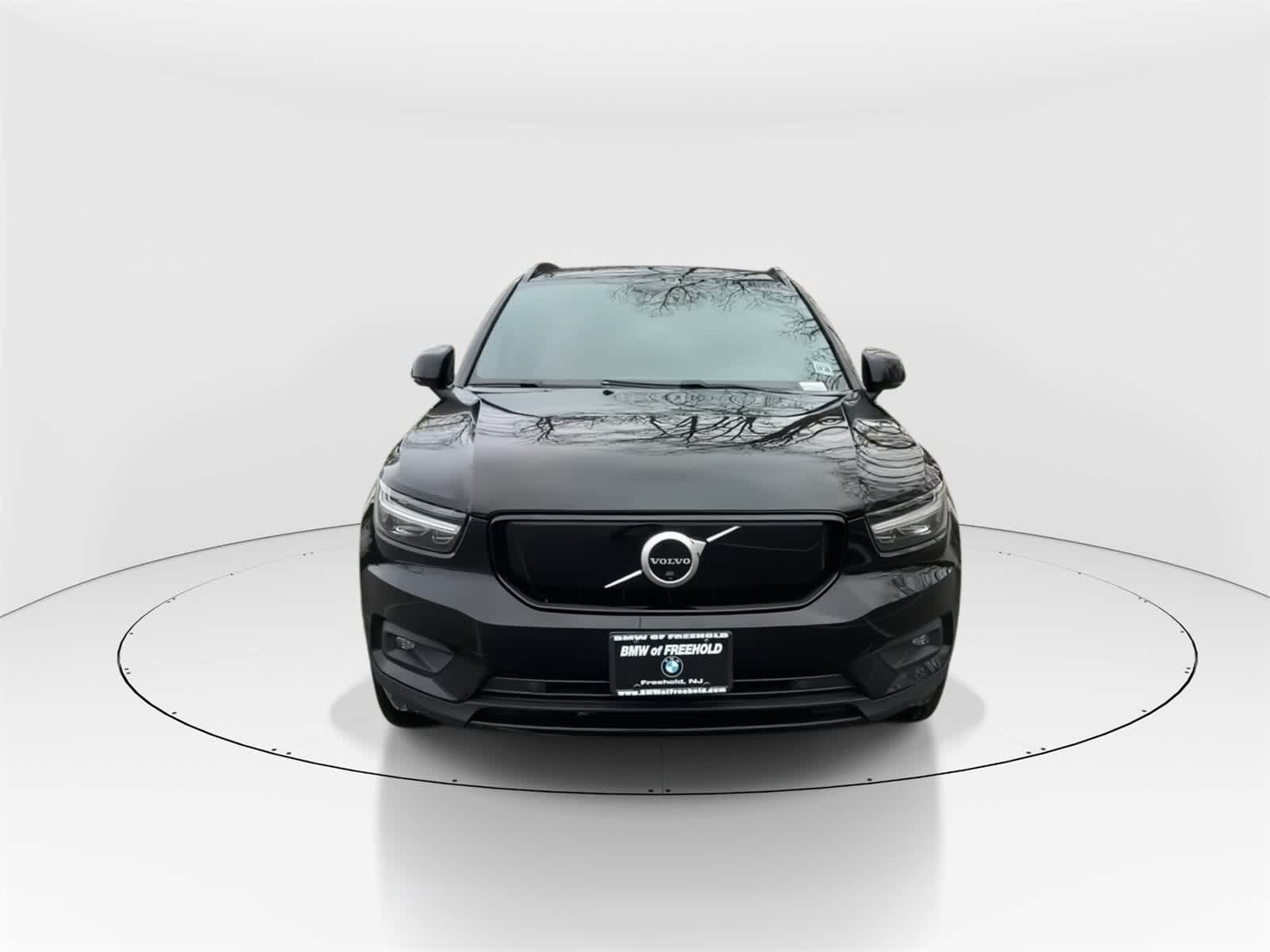 Thumbnail: 2022 Volvo XC40 - 4