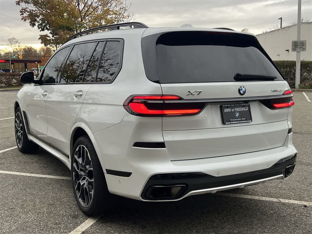 Thumbnail: 2024 BMW X7 - 12