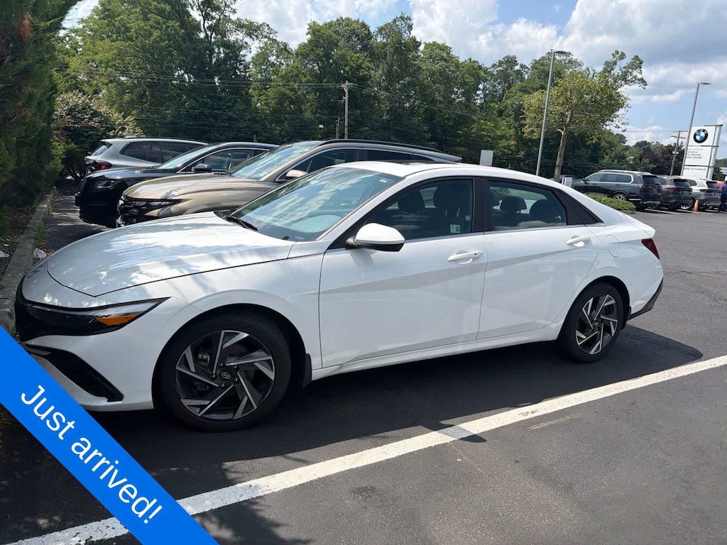 Used 2024 Hyundai Elantra SEL Sedan