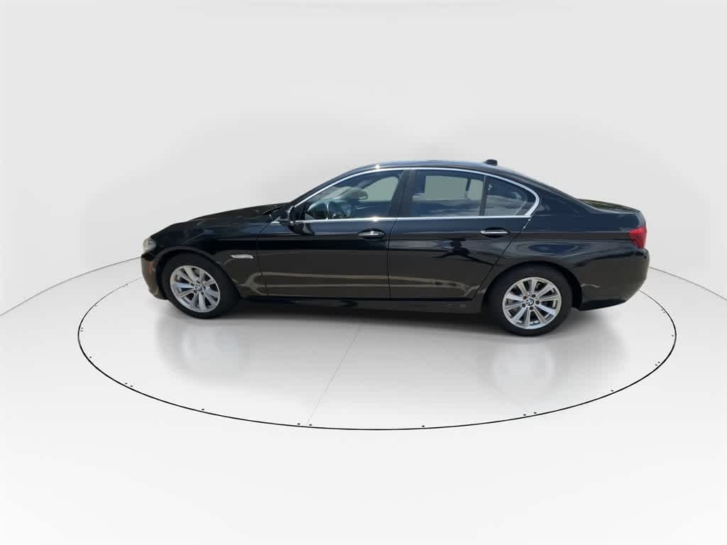 Thumbnail: 2015 BMW 5 Series - 5