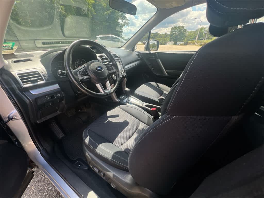 Thumbnail: 2017 Subaru Forester - 10