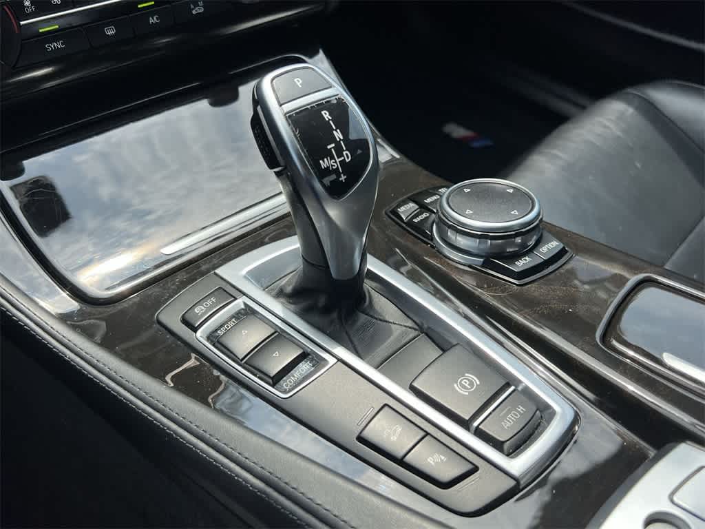 Thumbnail: 2016 BMW 5 Series - 25
