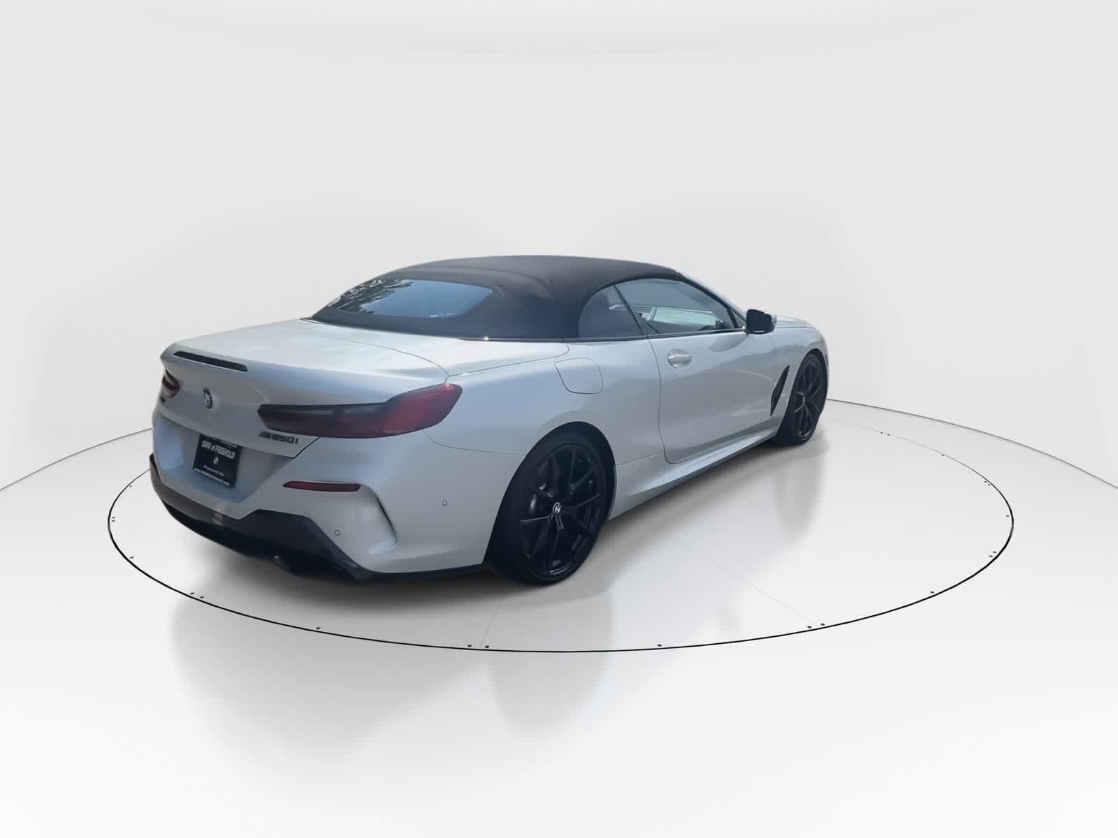 Thumbnail: 2022 BMW 8 Series - 8