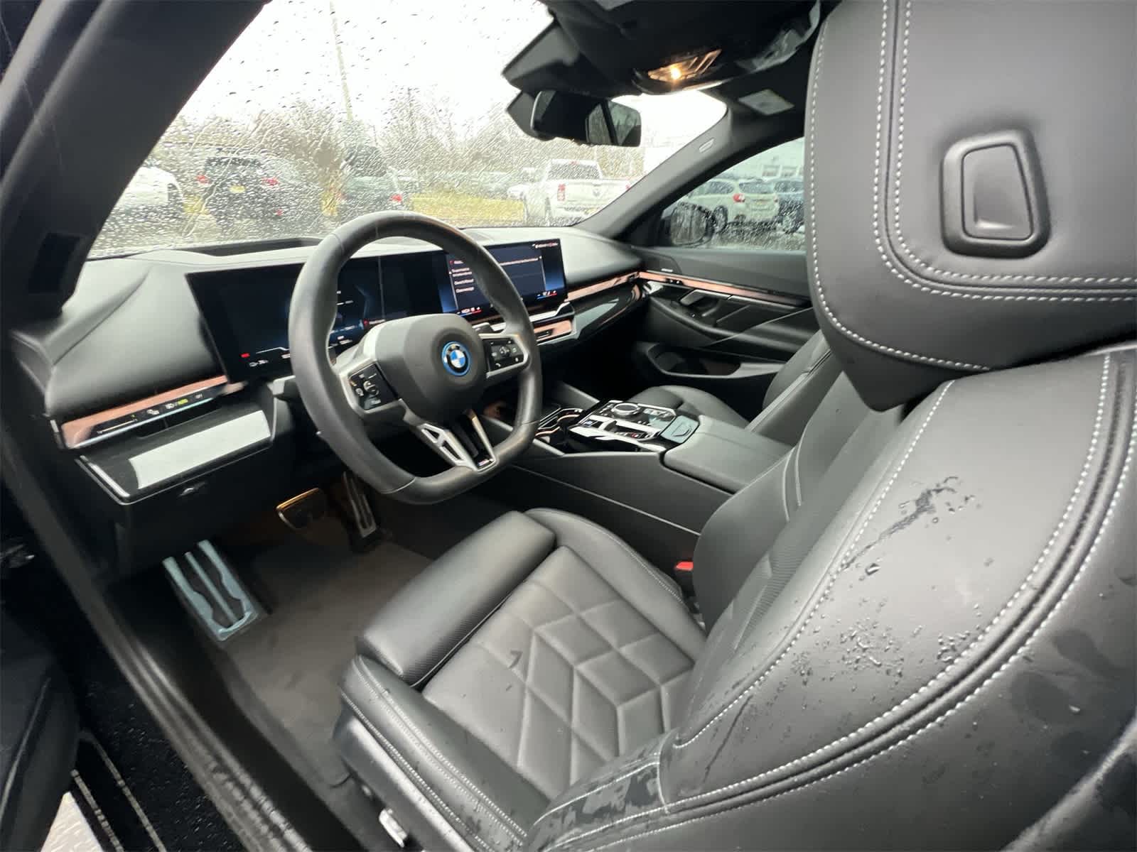 Thumbnail: 2025 BMW i5 - 10