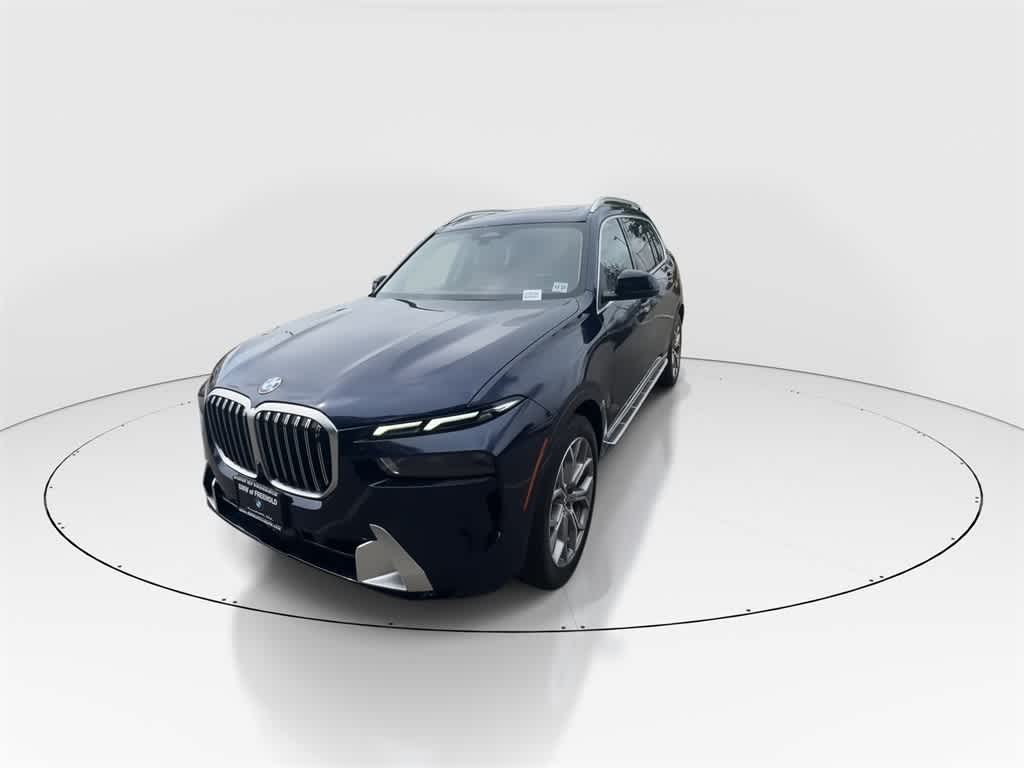 Thumbnail: 2023 BMW X7 - 4
