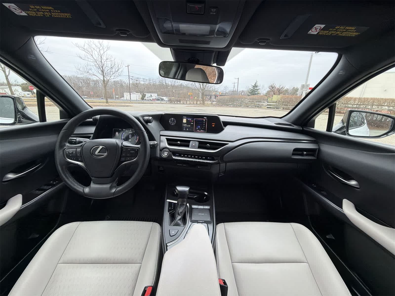 Thumbnail: 2021 Lexus UX - 18