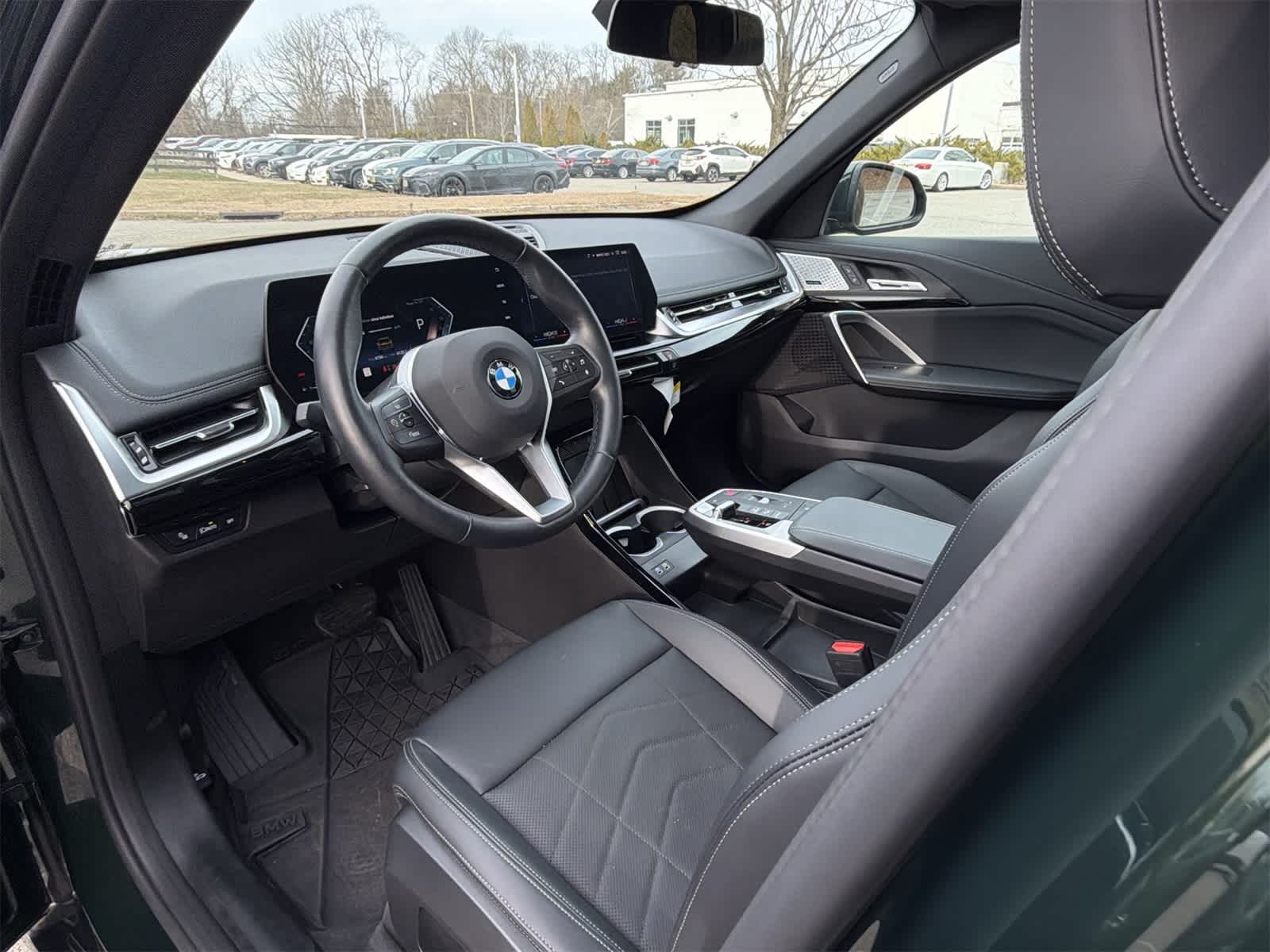 Thumbnail: 2025 BMW X1 - 10