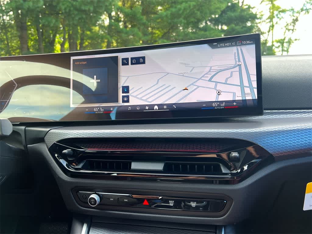 Thumbnail: 2025 BMW i4 - 24