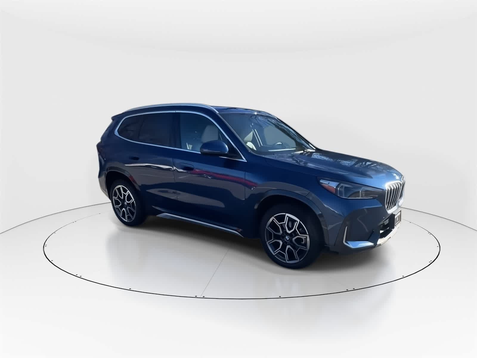 Thumbnail: 2025 BMW X1 - 3