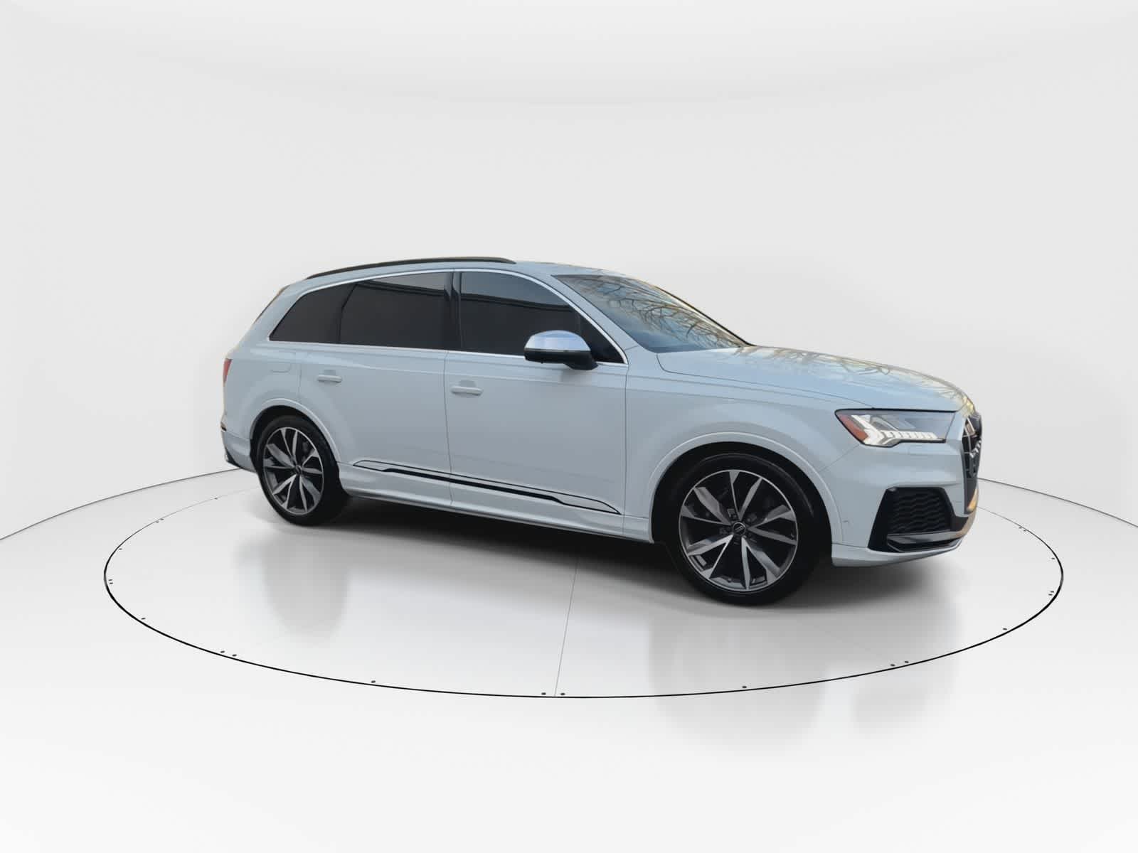 Thumbnail: 2024 Audi SQ7 - 9