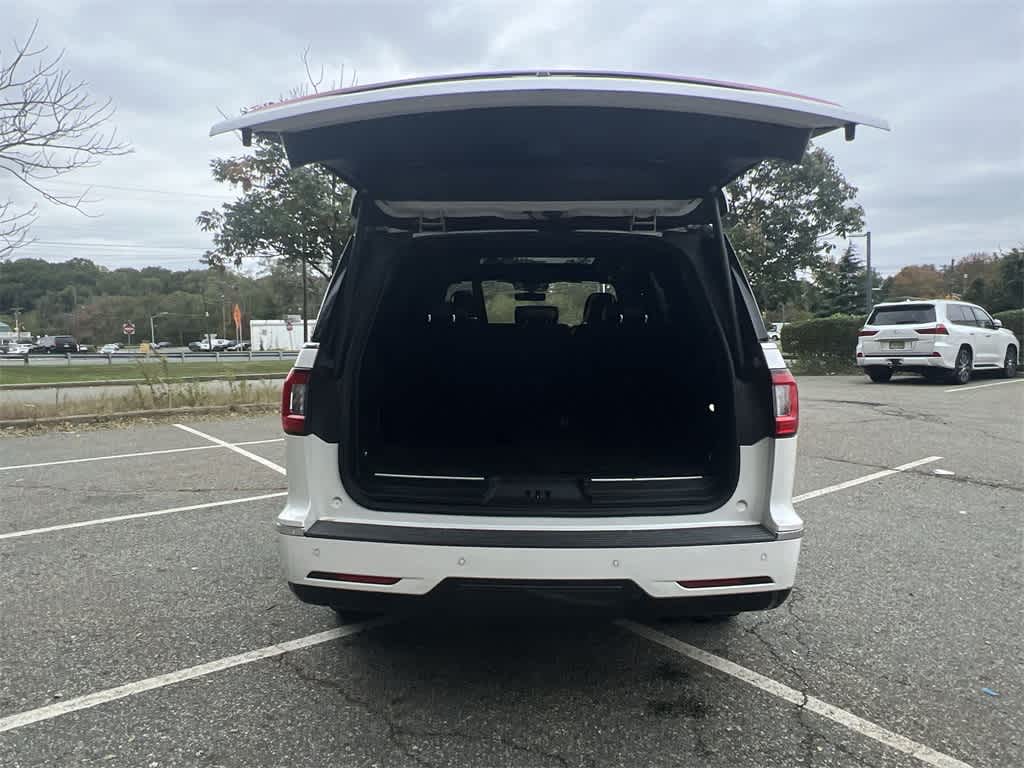 Thumbnail: 2019 Lincoln Navigator - 27