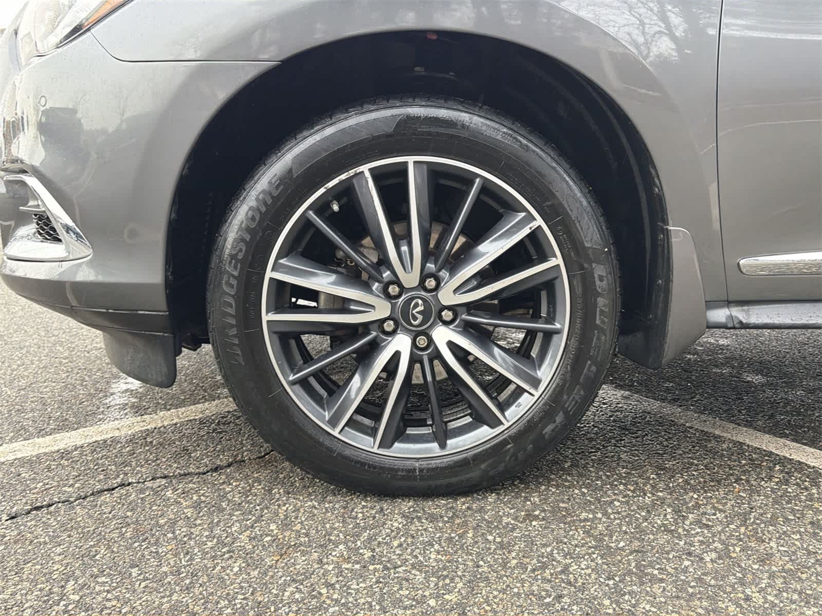 Thumbnail: 2018 INFINITI QX60 - 16