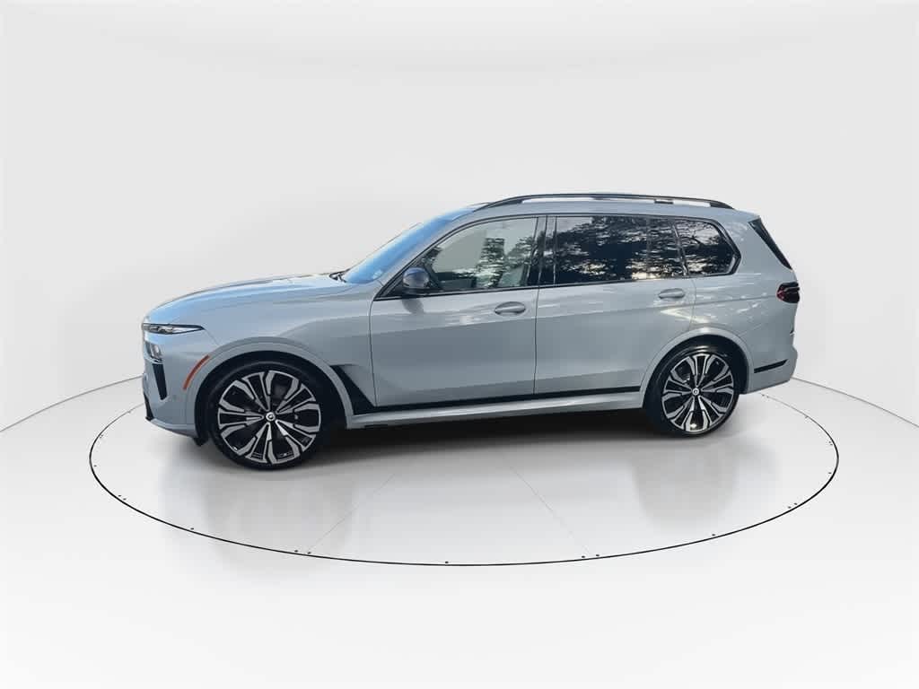 Thumbnail: 2023 BMW X7 - 6