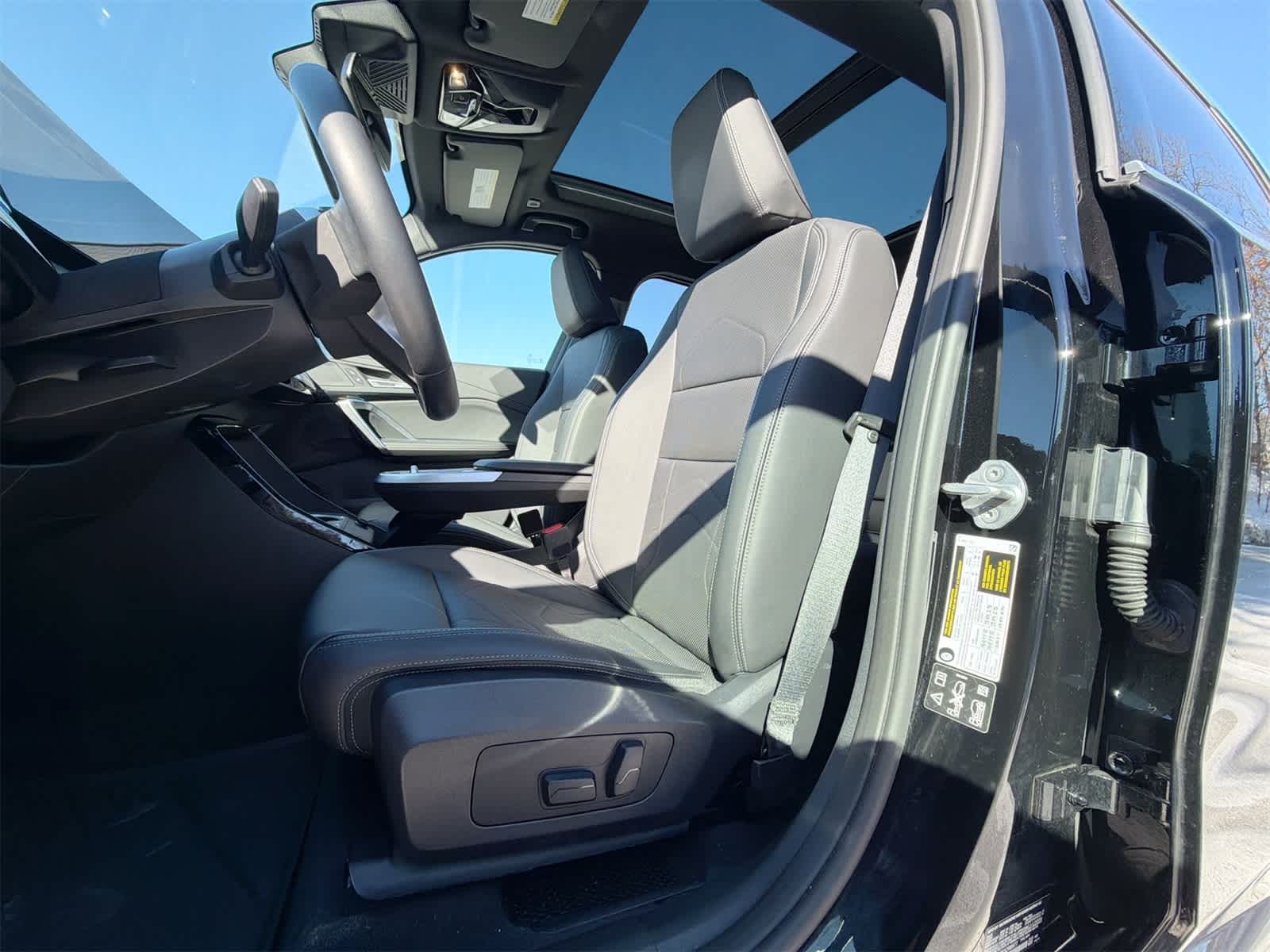 Thumbnail: 2025 BMW X1 - 19