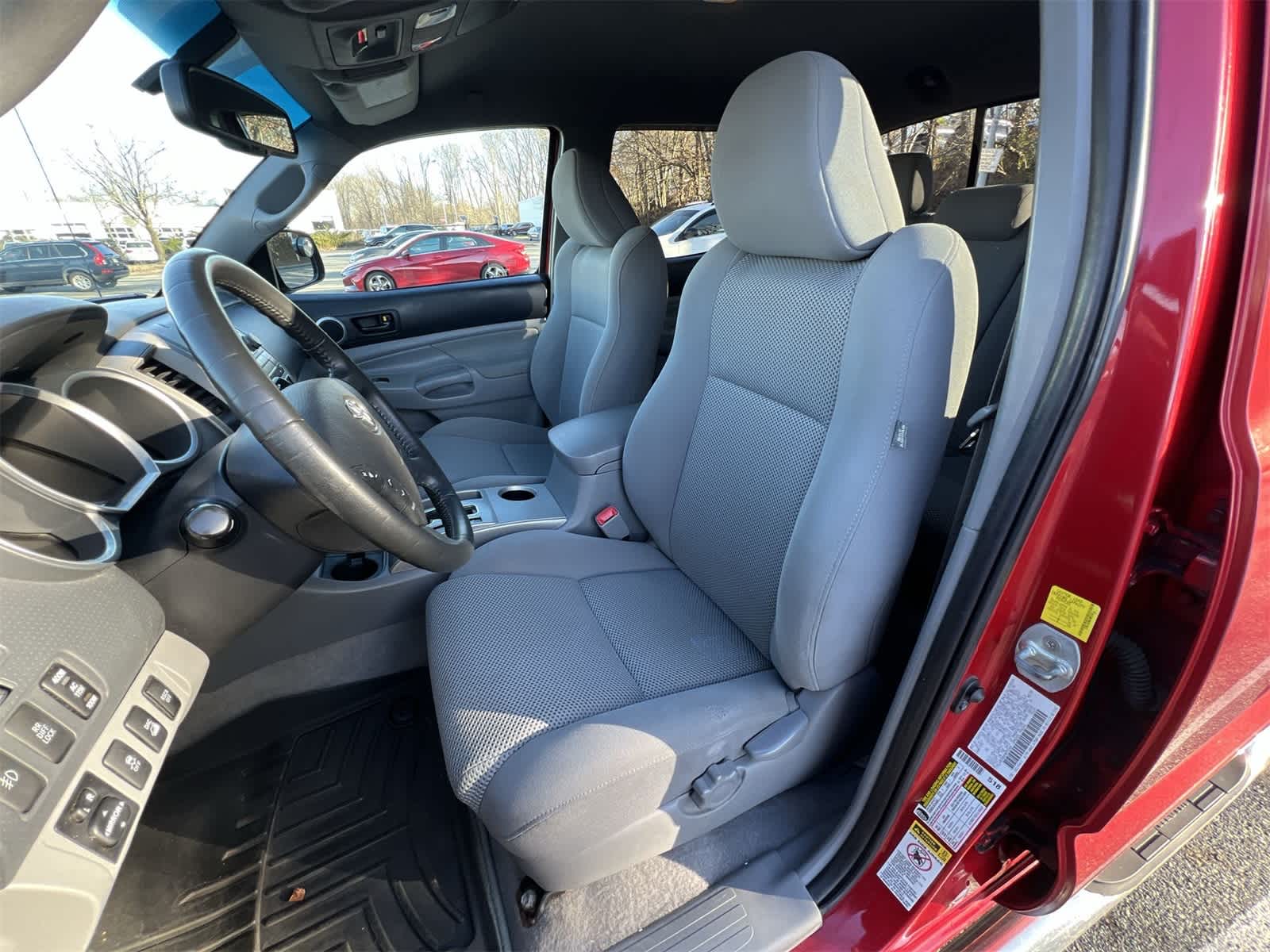 Thumbnail: 2010 Toyota Tacoma - 19