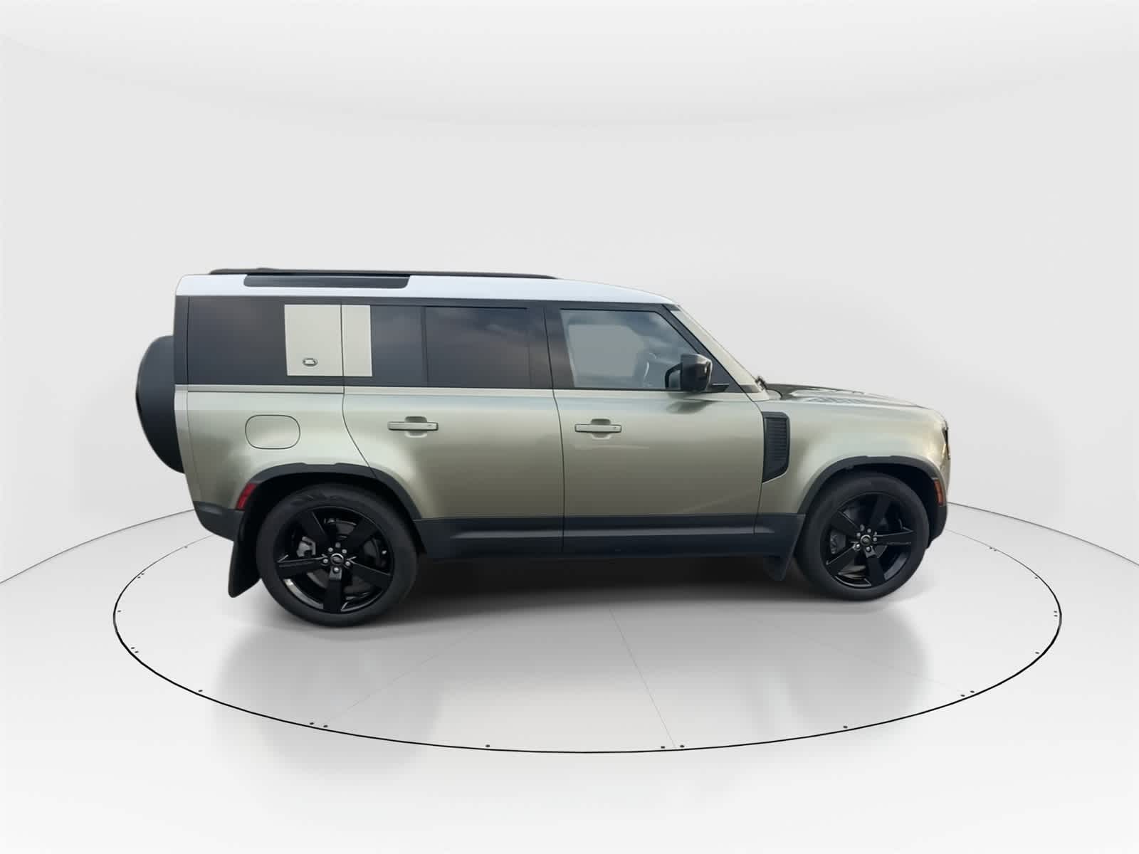 Thumbnail: 2024 Land Rover Defender - 2
